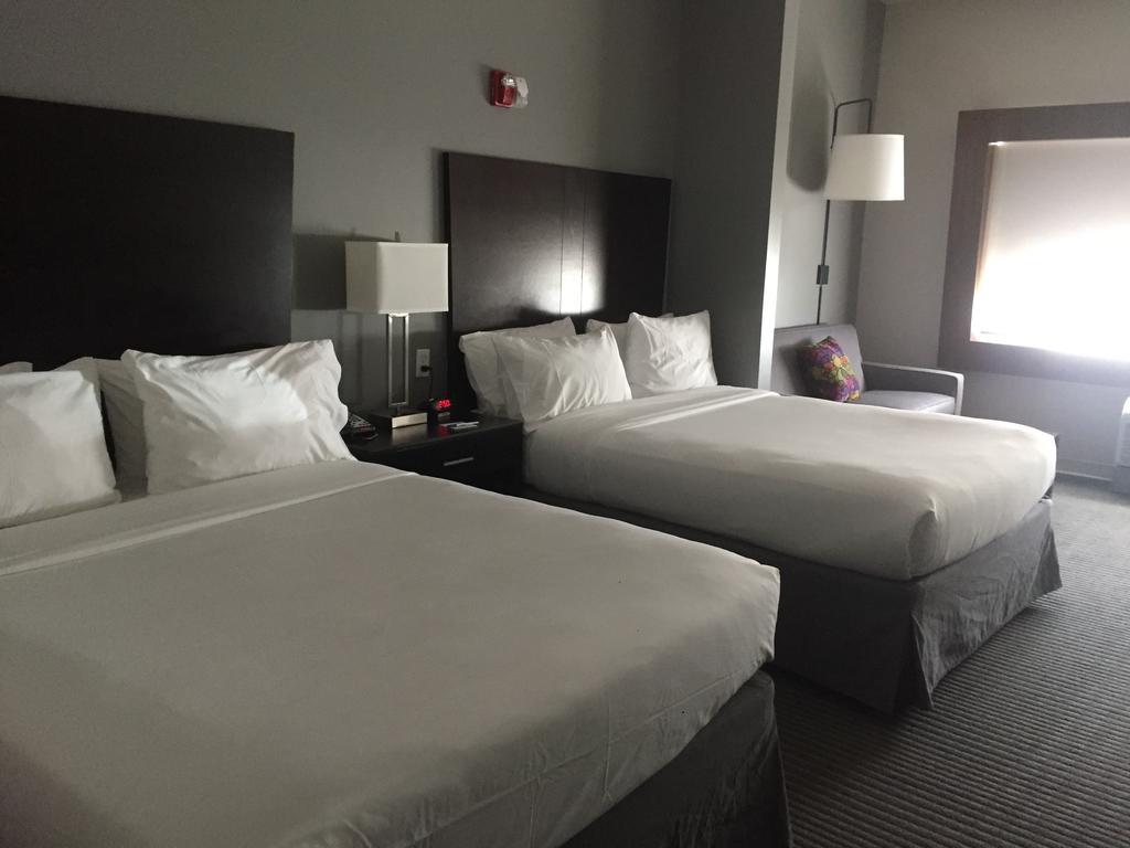 Holiday Inn Express And Suites Tahlequah By Ihg Kültér fotó